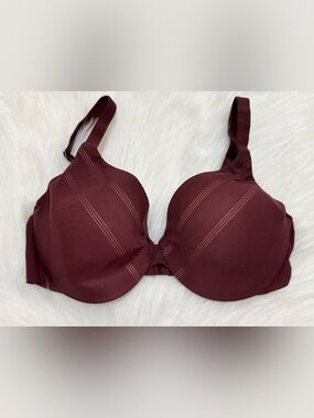 Victoria’s Secret Body By Victoria IPEX Bra Size 34 D Maroon Burgundy
